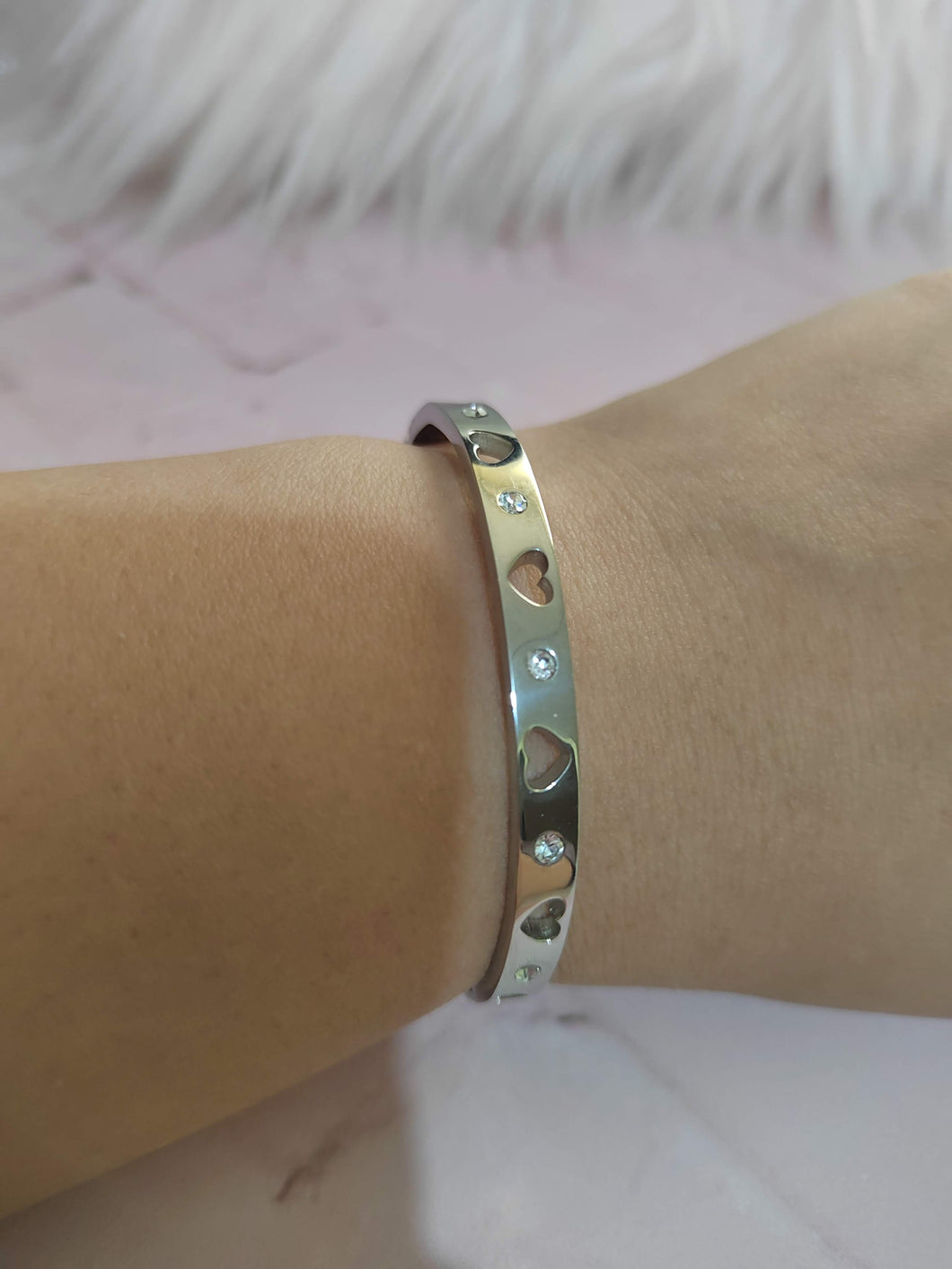 Pulsera Love (acero de titanio)